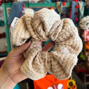 Chunky Knit Hair Scrunchie